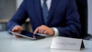 online notary public with tablet